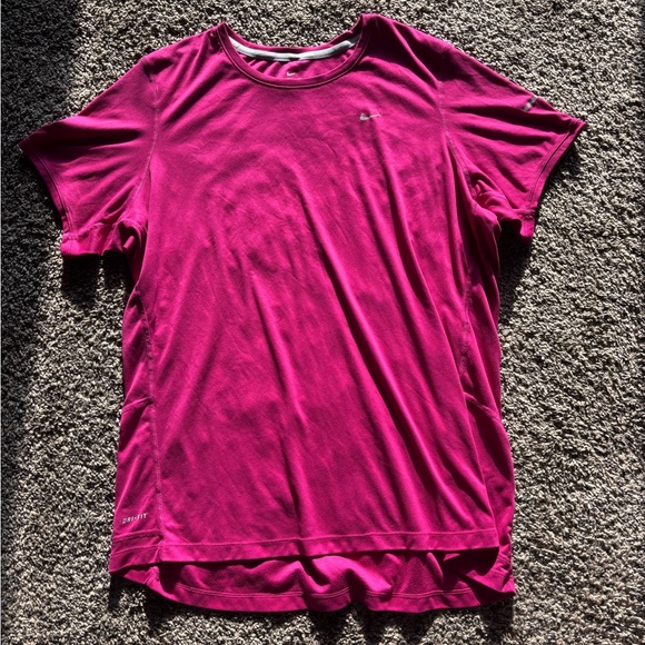 Nike Women's Magenta Short Sleeve Tee - Picture 1 of 4